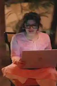 S1 E2