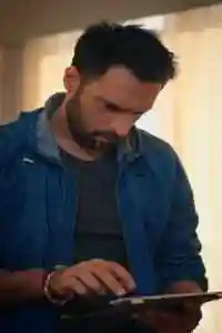 S1 E3