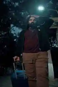 S1 E3