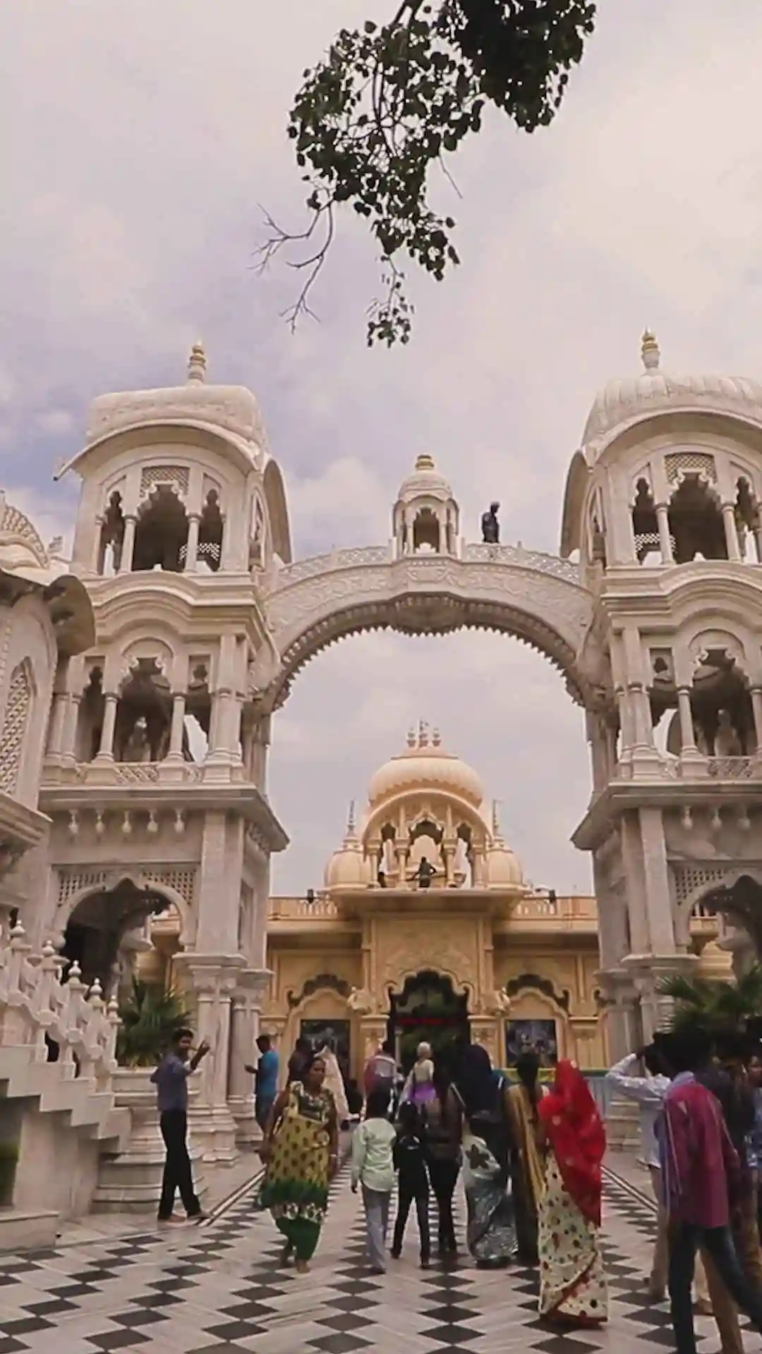 E4.3 Krishna Balram - Krishna Balram Temple