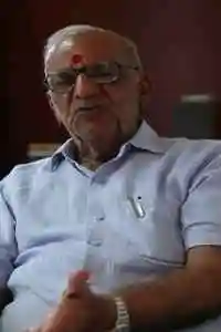 E7 Pitambara Peeth - Maharaj Aur Sanskrit